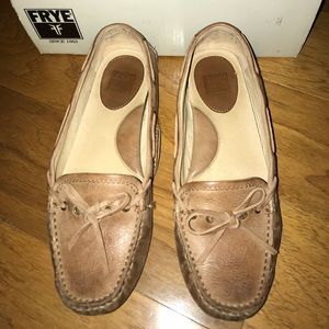 Frye Reagan Campus Driver Size 8.5